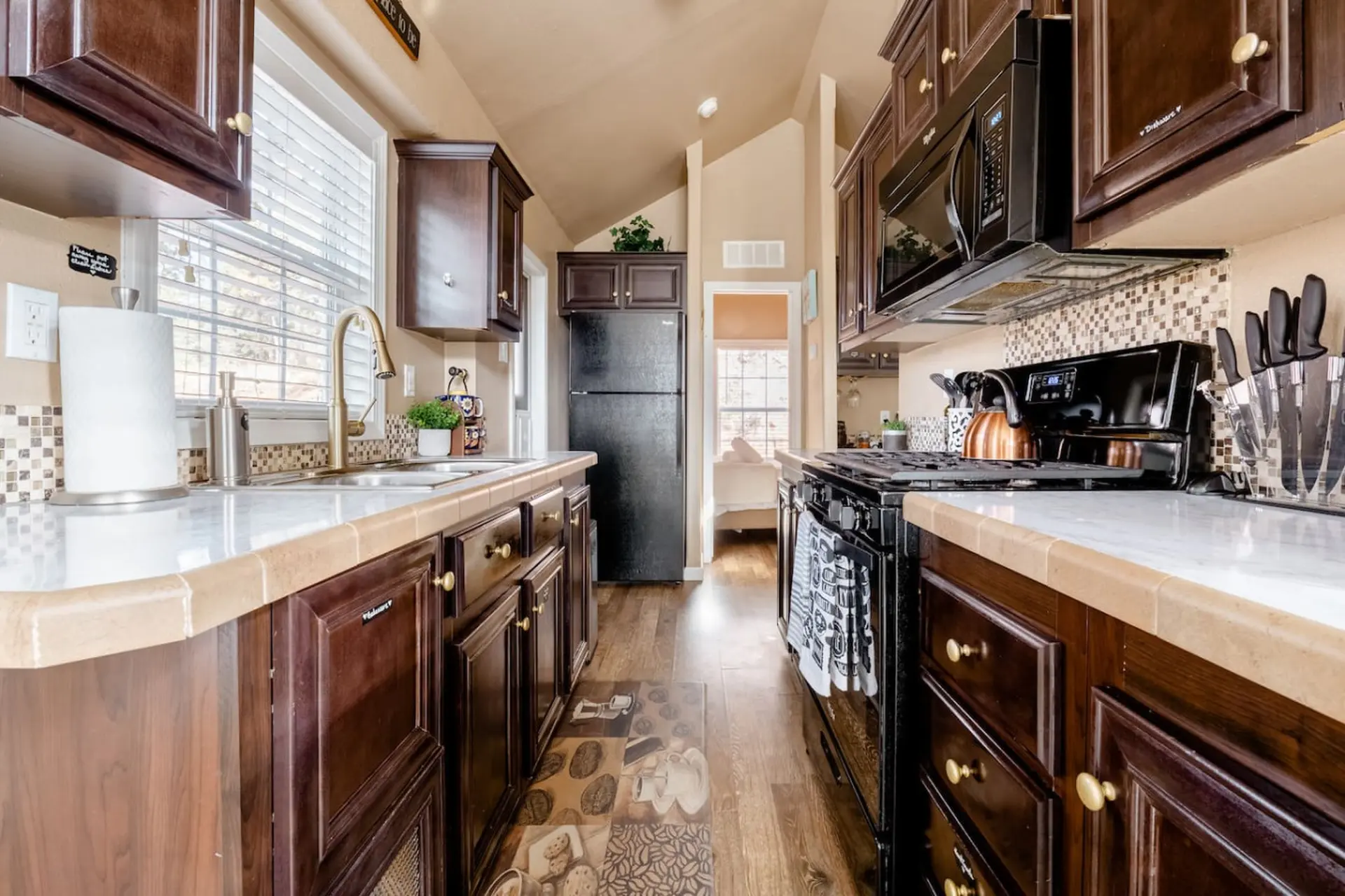 Cozy 1BR Chalet| Pikes Peak,Grill & Relaxing Patio