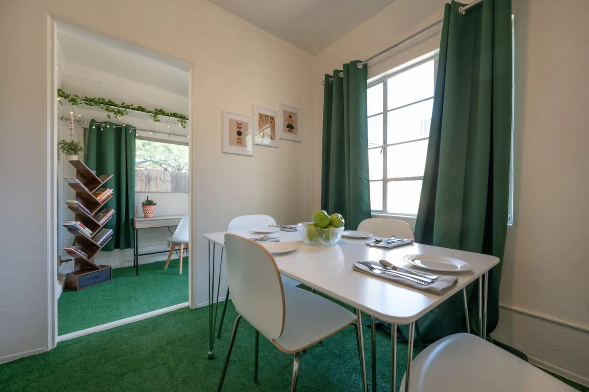 Spring Oasis! Tucson 1BR – 5 Min to UofA & Fun!
