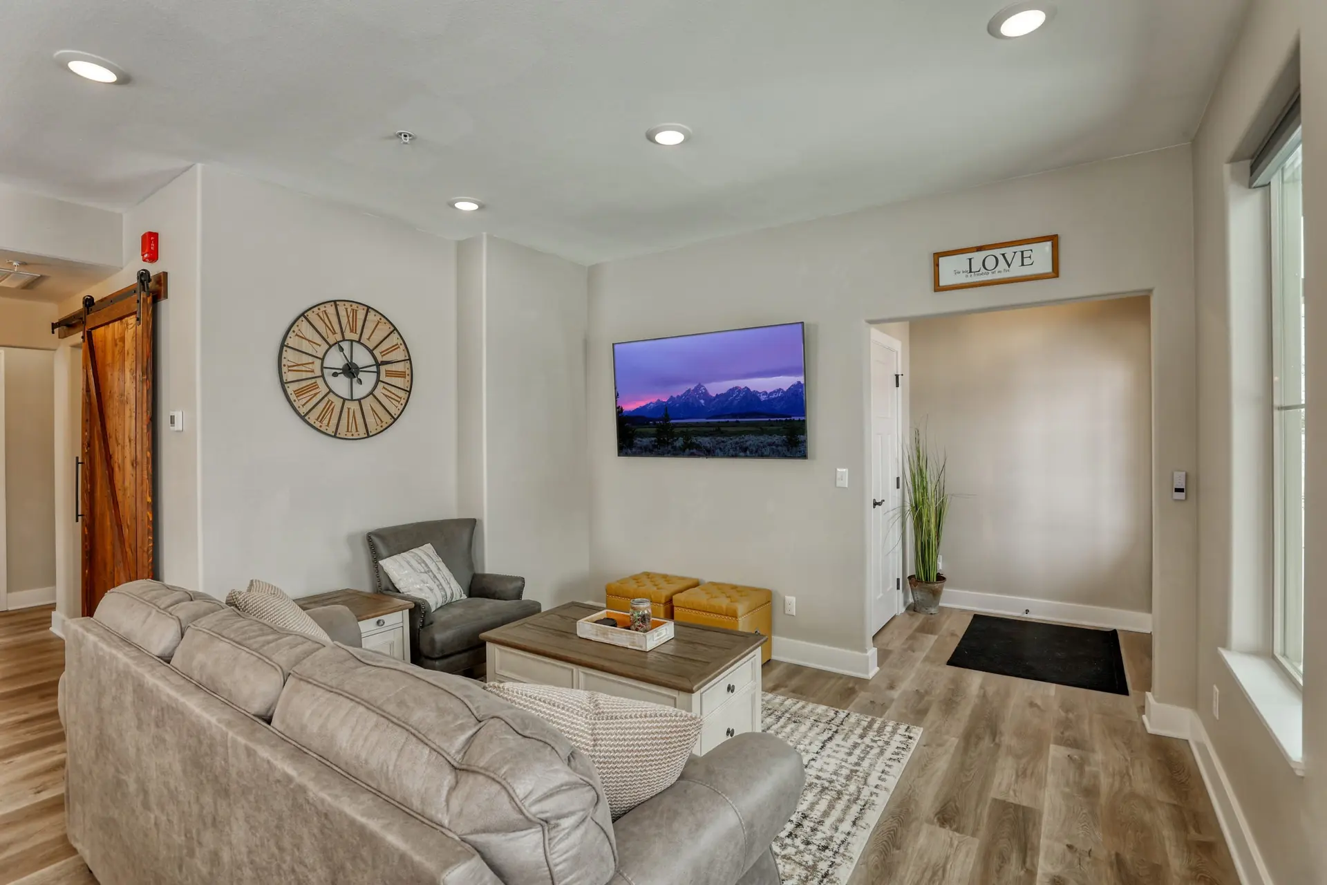 The Farmhouse at Lincoln Suites, Sheridan Wyoming